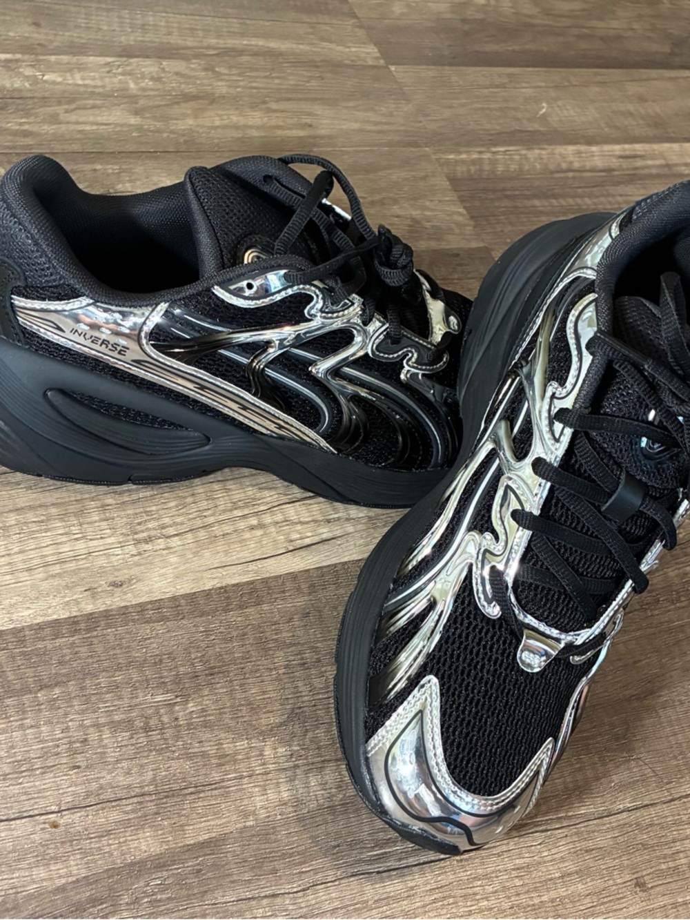 Size 9 Puma Inverse Dimension BLACK & SILVER. Men’s Size 9 - BRAND NEW!